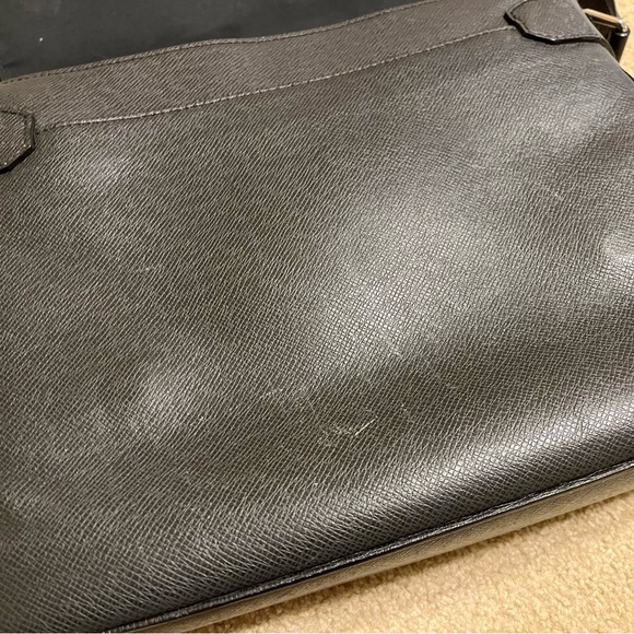 Louis Vuitton - Mens Messenger - Roman - Picture 10 of 13